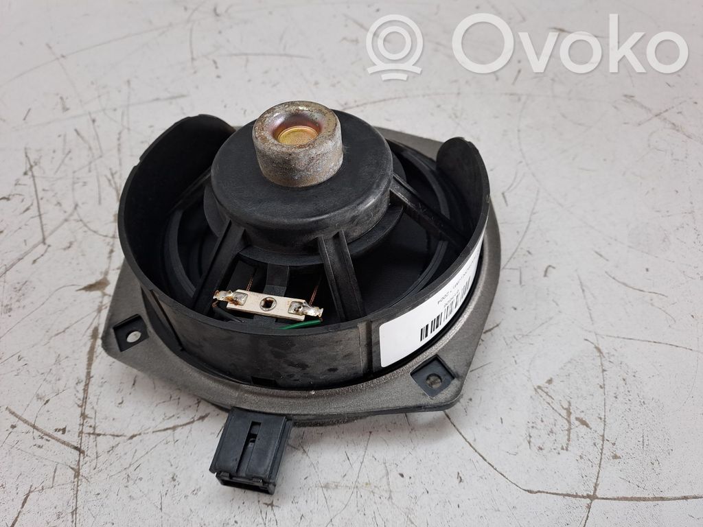 Altavoz de la puerta delantera   963302E000