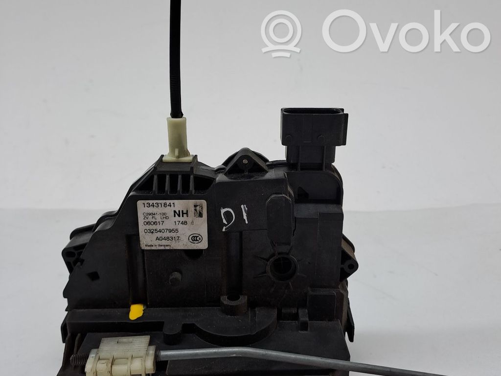 Front door lock   13431841