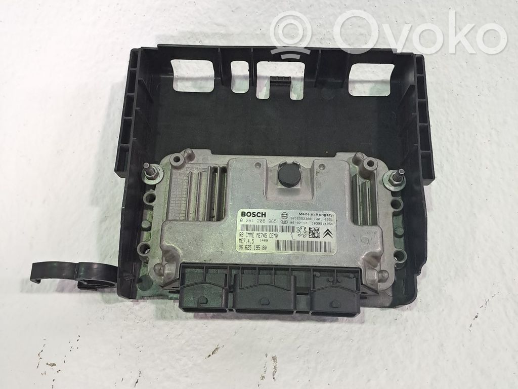 Peugeot 206 Unité de commande, module ECU de moteur 