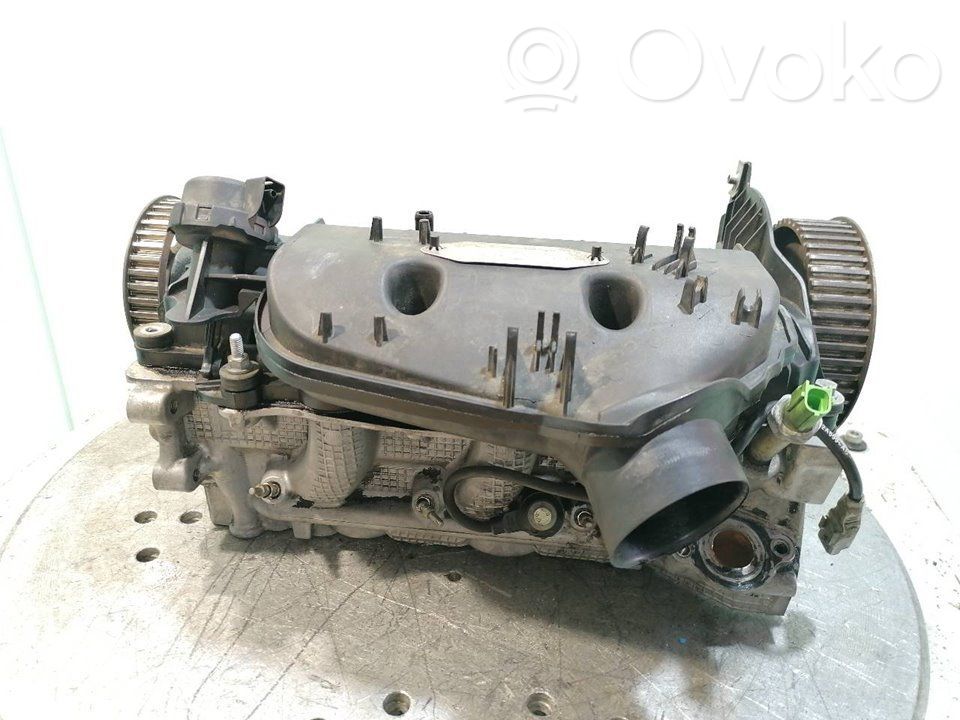 Peugeot 607 Chiulasă motor 