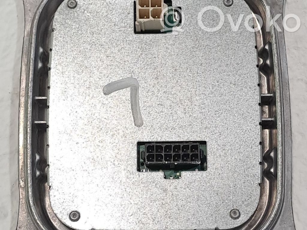Unité de commande / module Xénon   130732940400