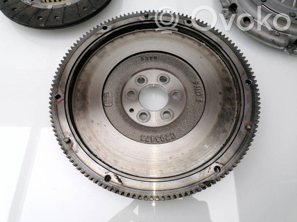 Skoda Octavia Mk1 (1U) Kit d'embrayage 