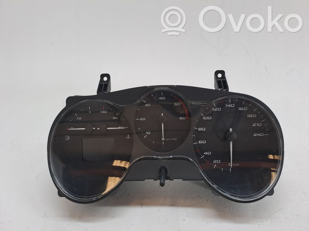 Speedometer (instrument cluster)   1P0920810FX,1P0920810F