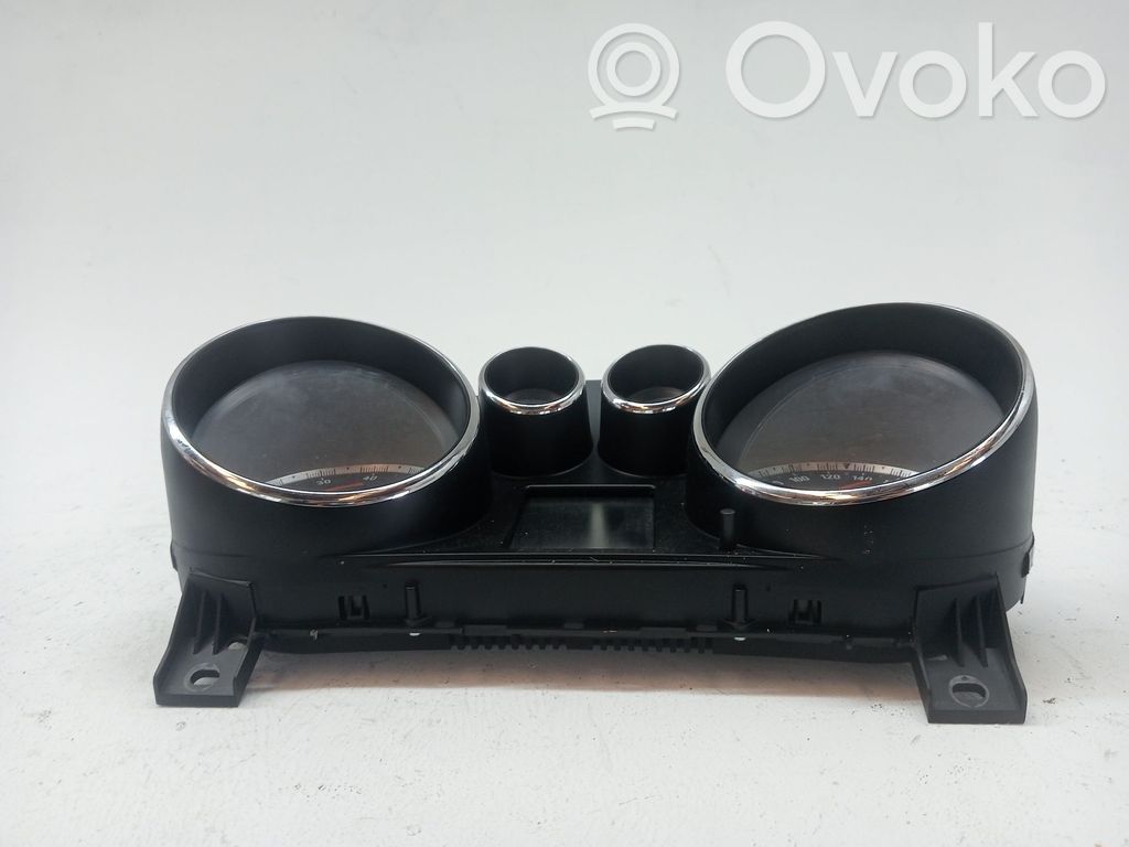 Opel Insignia B Vitezometru (grup de instrumente) 
