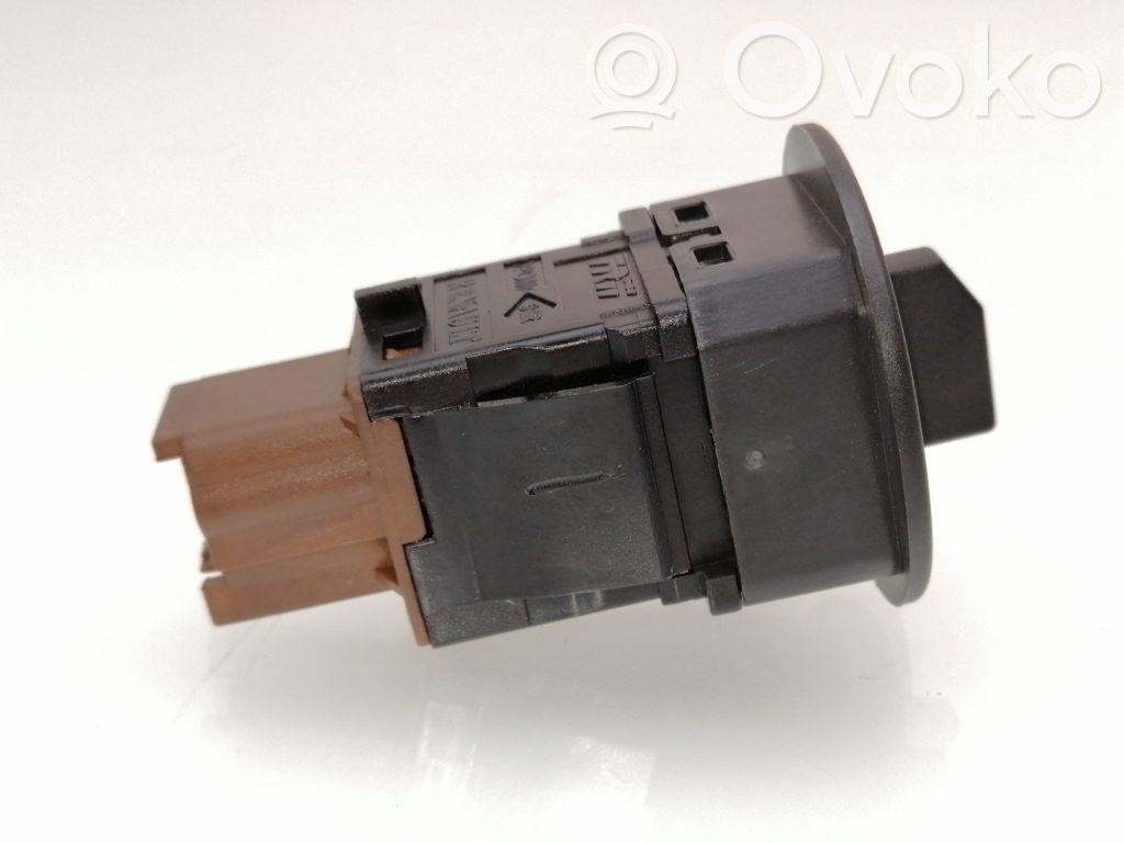 Muut kytkimet/nupit/vaihtimet   681995290R,291239,291239