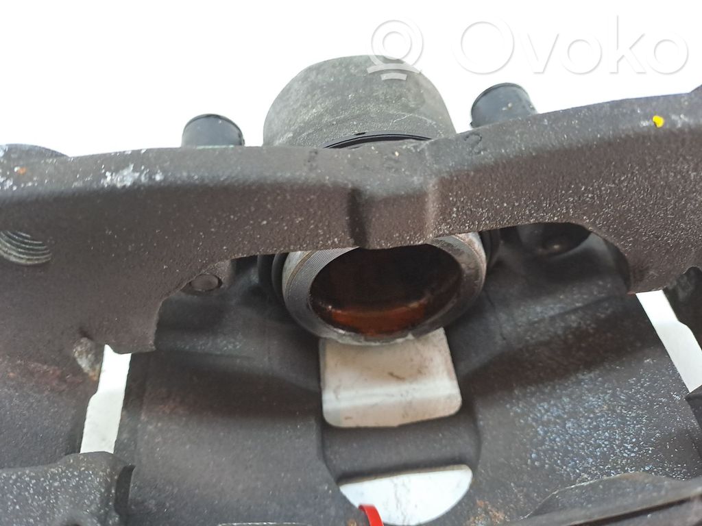 Bremssattel vorne   477300D070