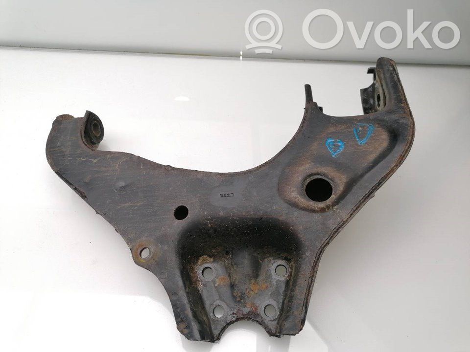 Querlenker Achsschenkel vorne   MB860832