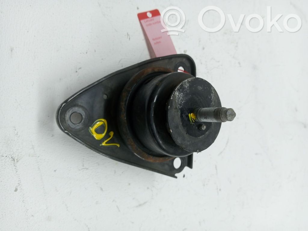Soporte de montaje del motor   218100Q000