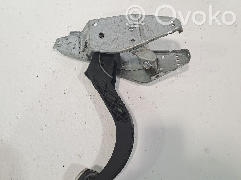 Opel Astra H Pedal de embrague 