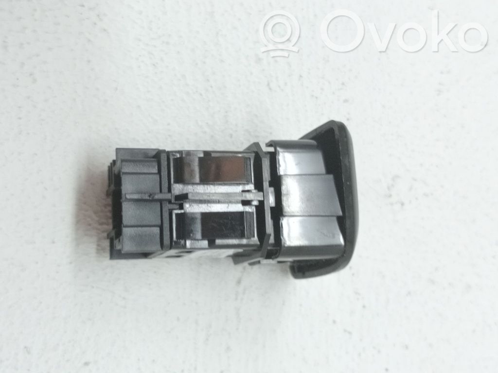 Steuergerät   251B43225R