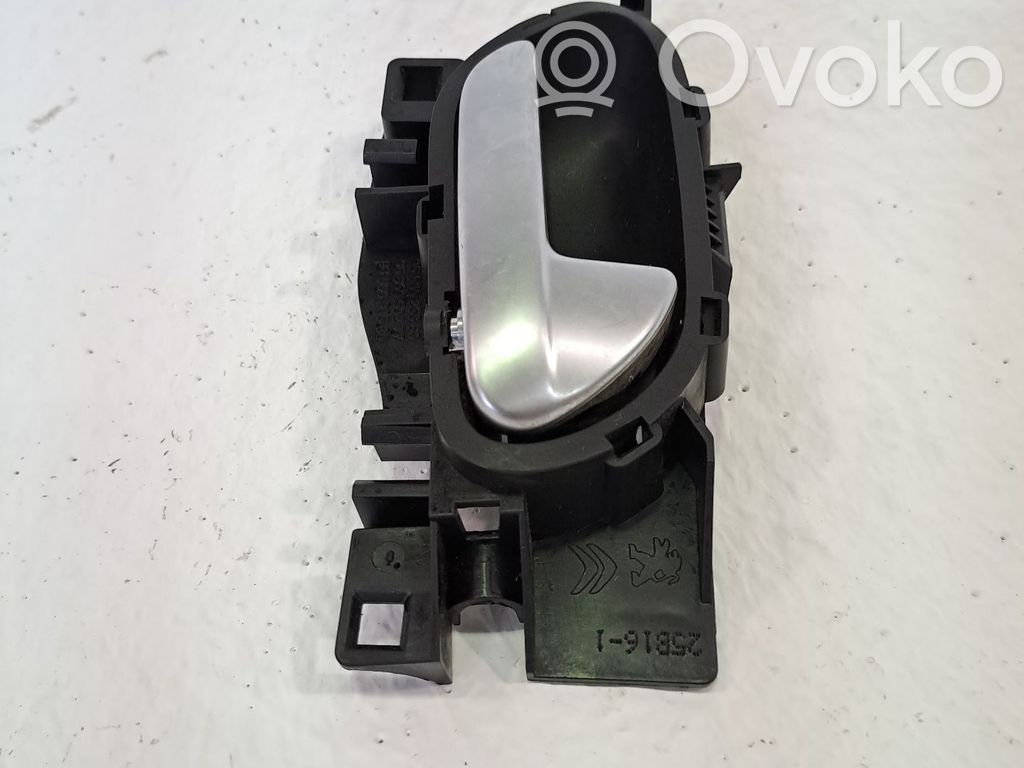 Manecilla interna puerta trasera   9144G4