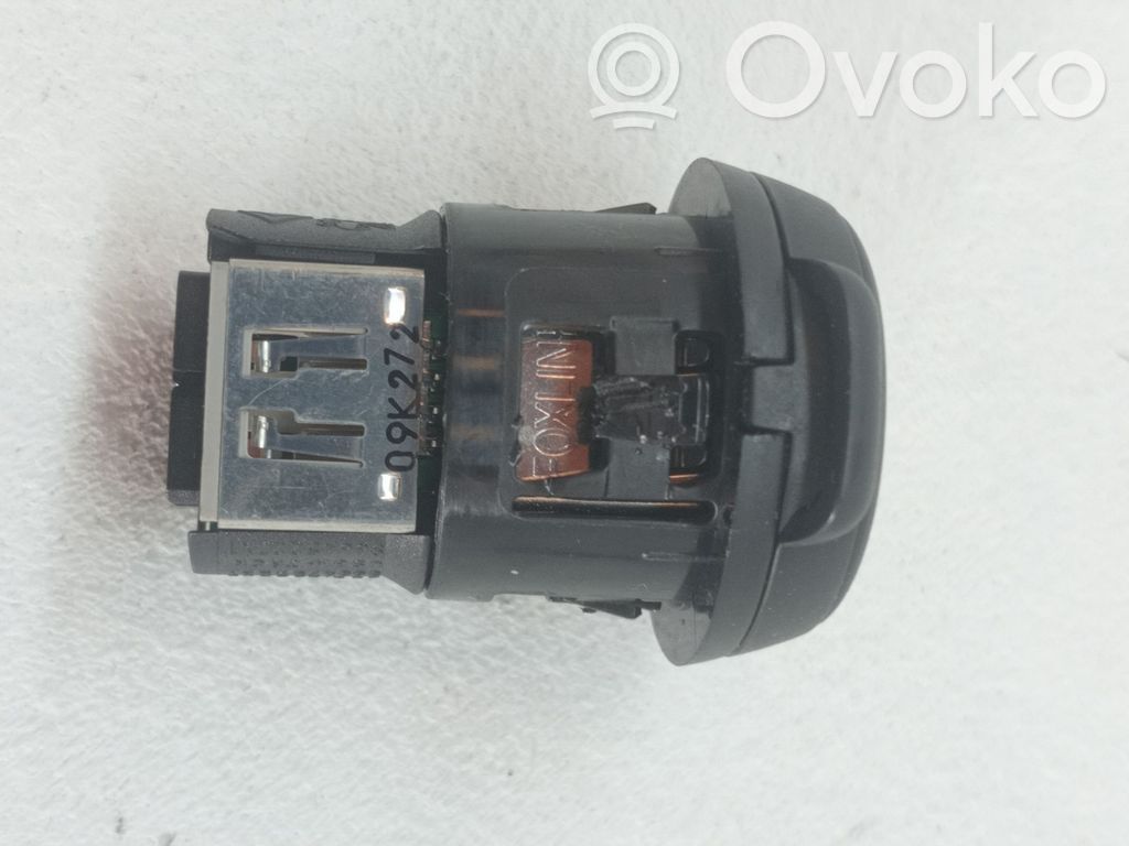 Peugeot 207 Central body control module 