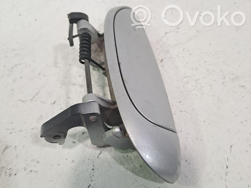Manecilla externa puerta delantera   6001549492