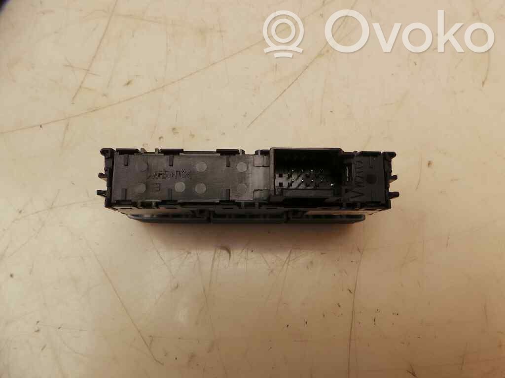 Seat Ibiza IV (6J,6P) Boutons / interrupteurs volant 