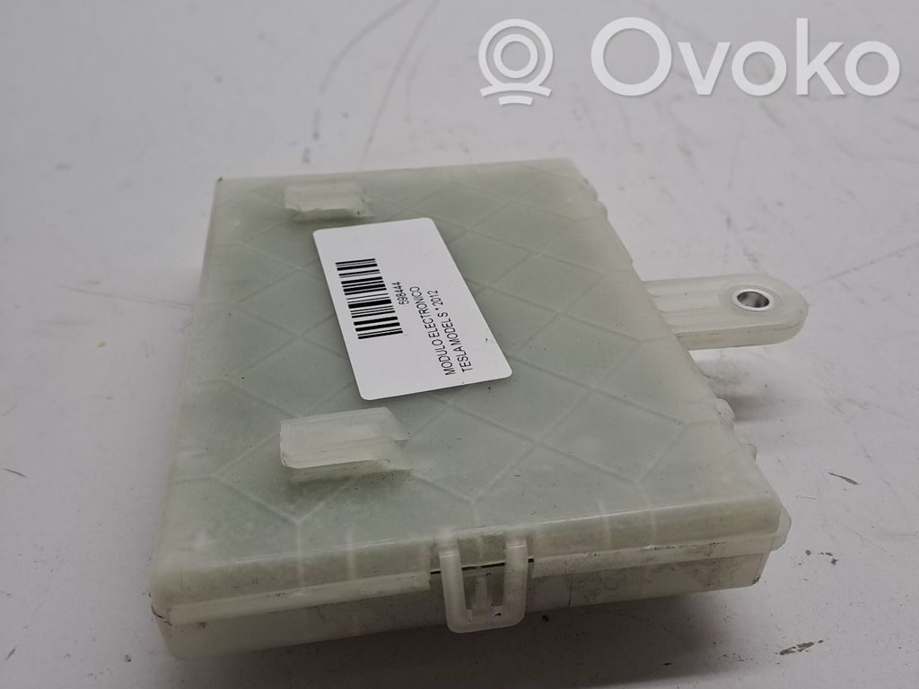 Tesla Model S Modul de control caroserie central 