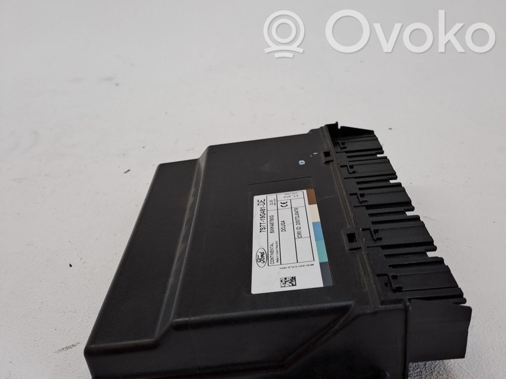 Unidad de control/módulo de carrocería central   1796482,7S7T19G481DE