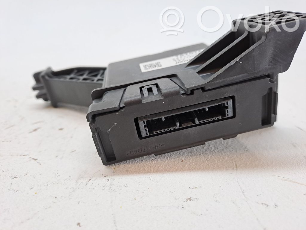 Toyota Yaris Modul de control caroserie central 