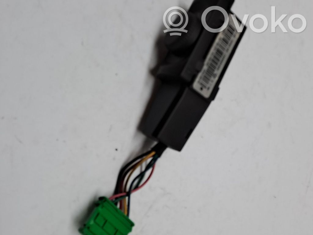 Peugeot 5008 Boutons / interrupteurs volant 