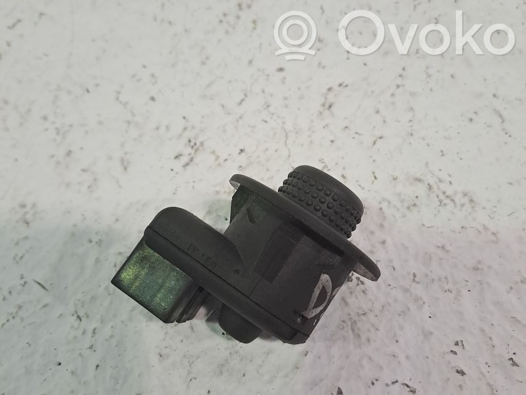 Interruttore specchietto retrovisore   8200002442