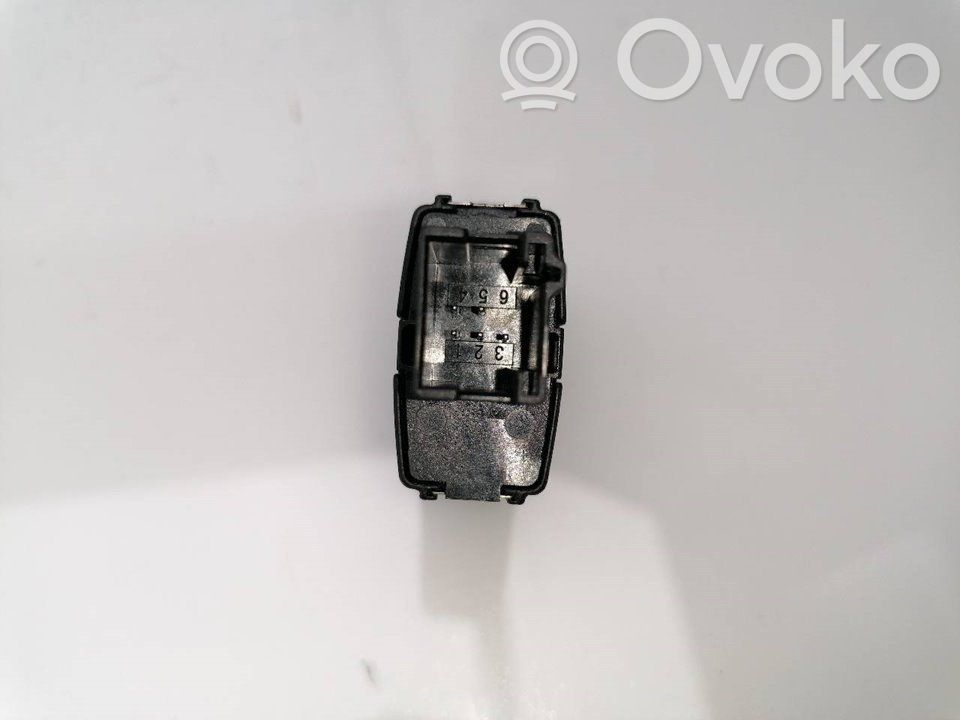 Botón interruptor de luz de peligro   61319231786,923178605