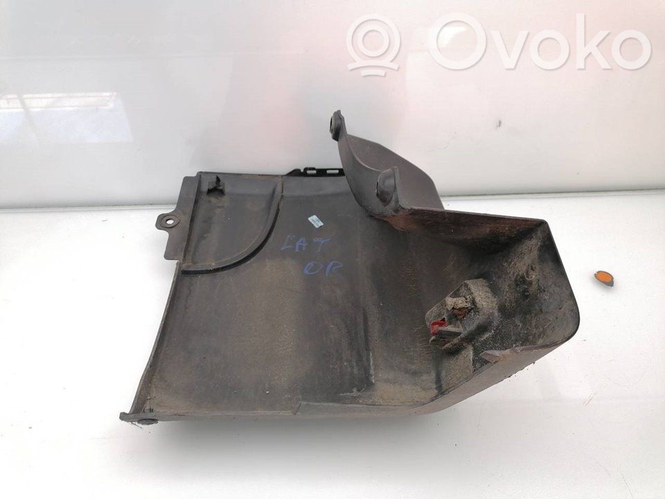 Opel Movano B Ornament colț bară spate 