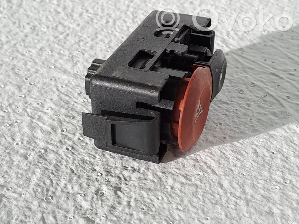 Botón interruptor de luz de peligro   8200214896
