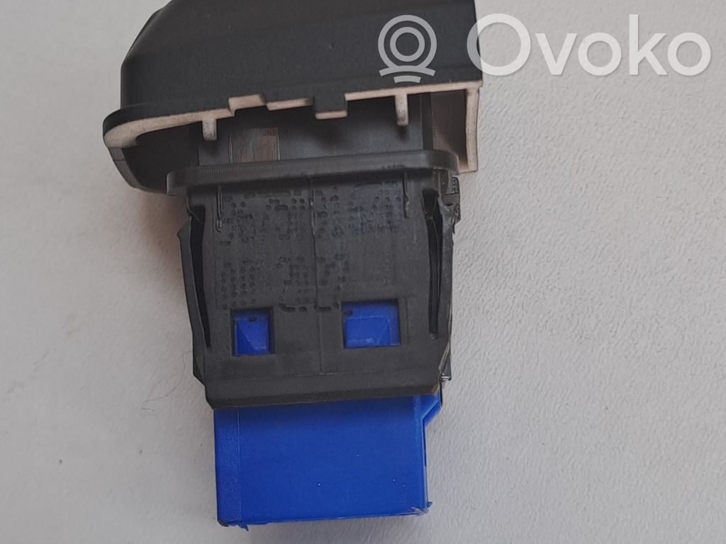Comutator lumini pericol   96750916ZD