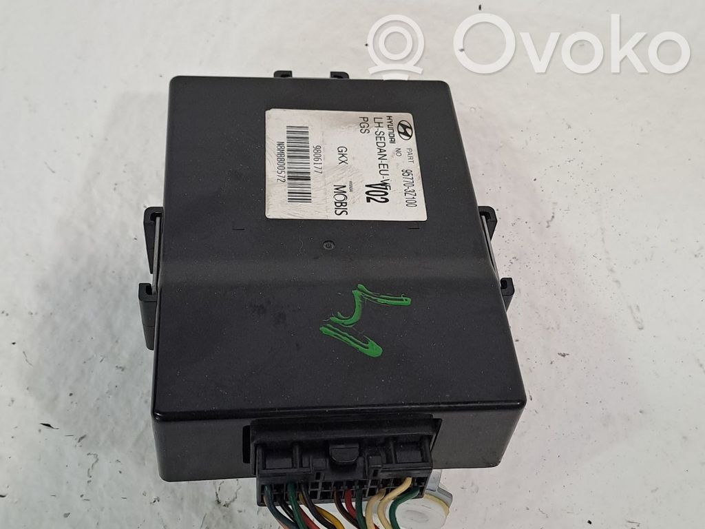Sun visor   957703Z100