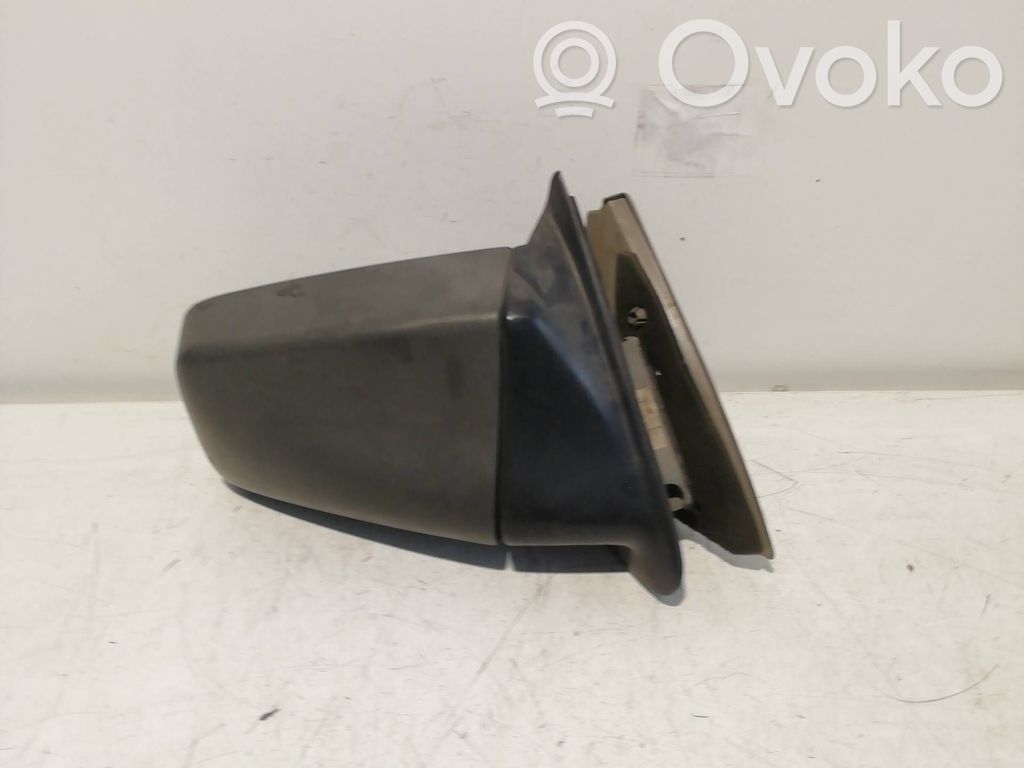 Opel Kadett E Etuoven sähköinen sivupeili
