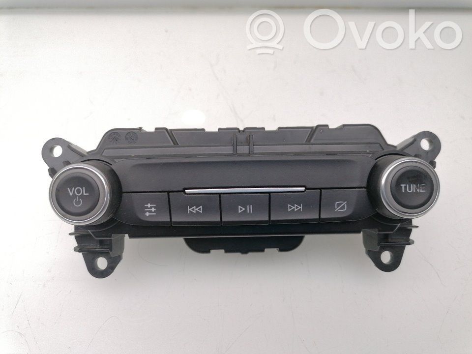 Boutons / interrupteurs volant   JT7618K811HA