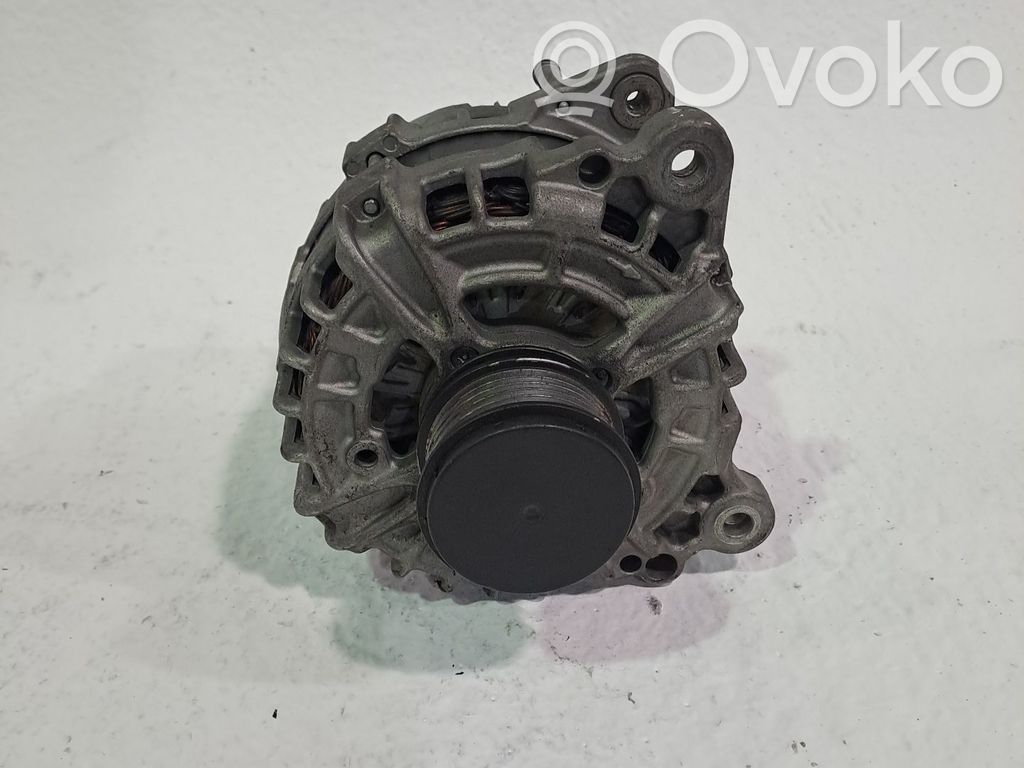 Volkswagen PASSAT B7 Generator/alternator 
