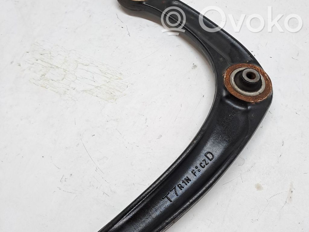 Peugeot 308 Braccio di controllo sospensione anteriore inferiore/braccio oscillante