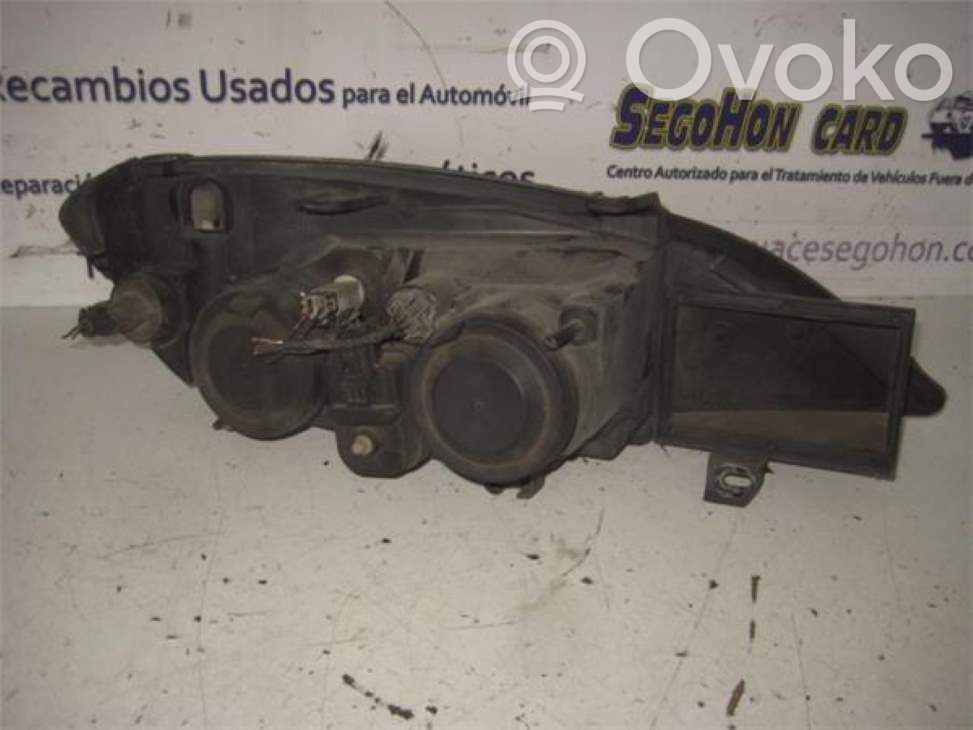 Scheinwerfer   89003044