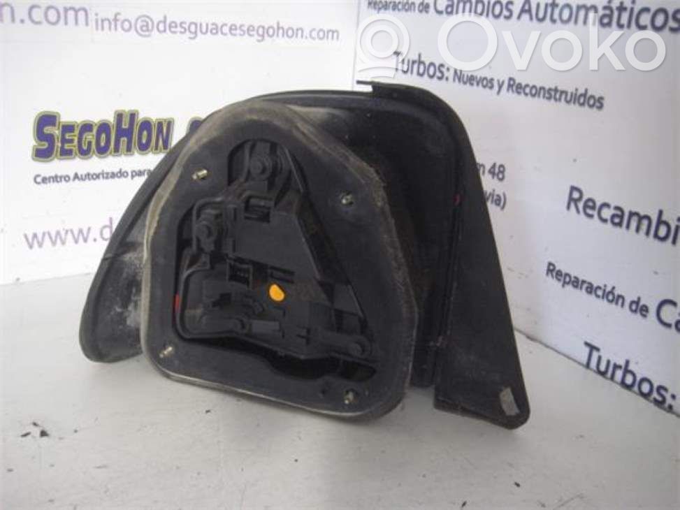 Lámpara de faros/luces traseros   XFB101010