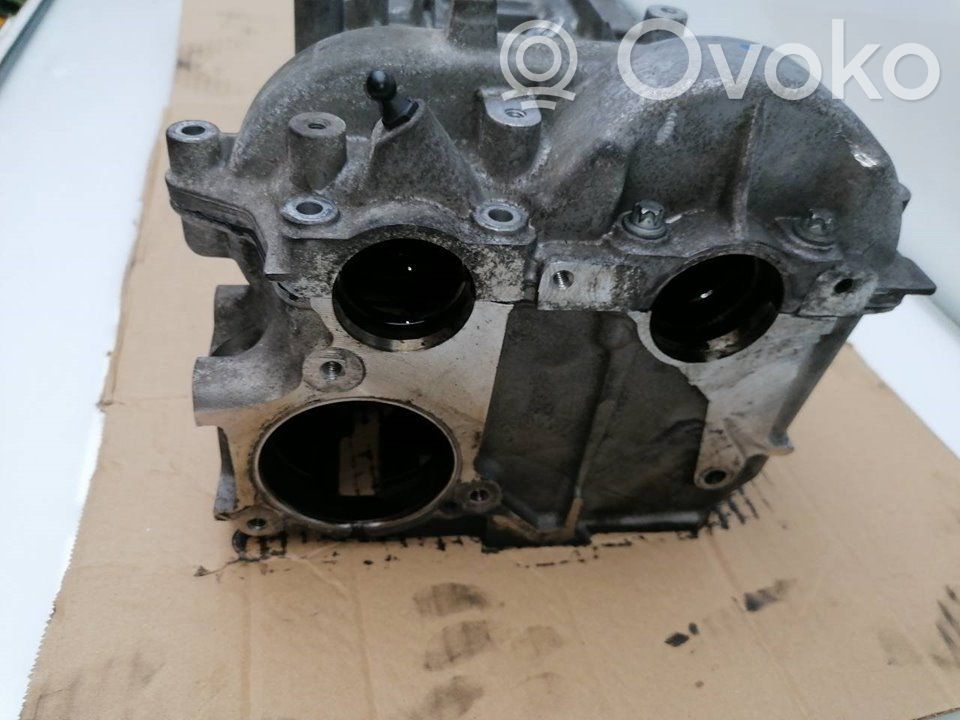 Culata del motor   R6420163901