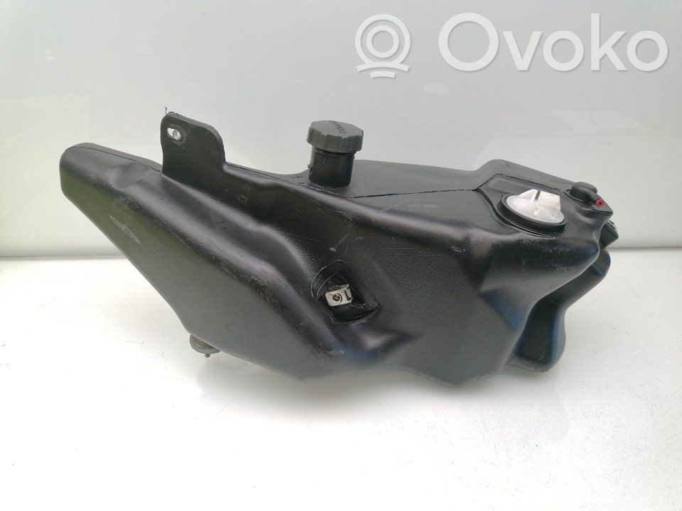 Polttoainesäiliö   6PD030,0356X10