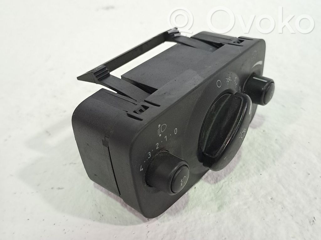 Valokatkaisija   1791489,AG9T13A024CC