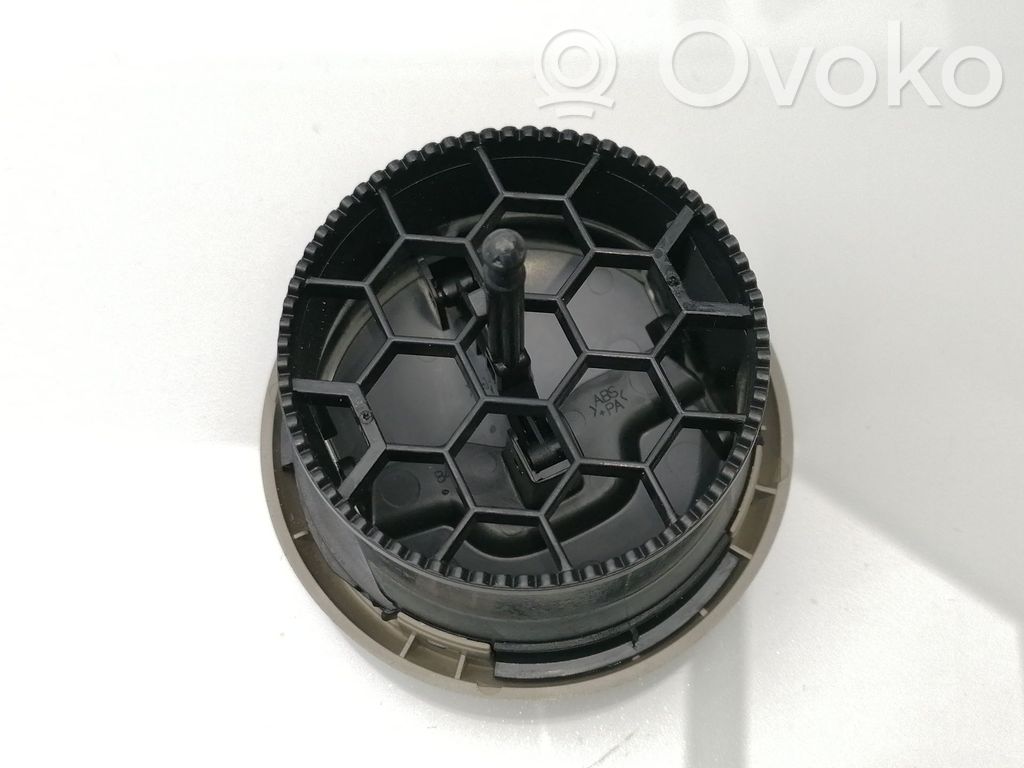 Moldura del panel   68760JD10A