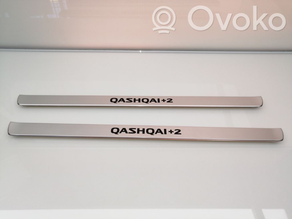 Nissan Qashqai Element deski rozdzielczej 