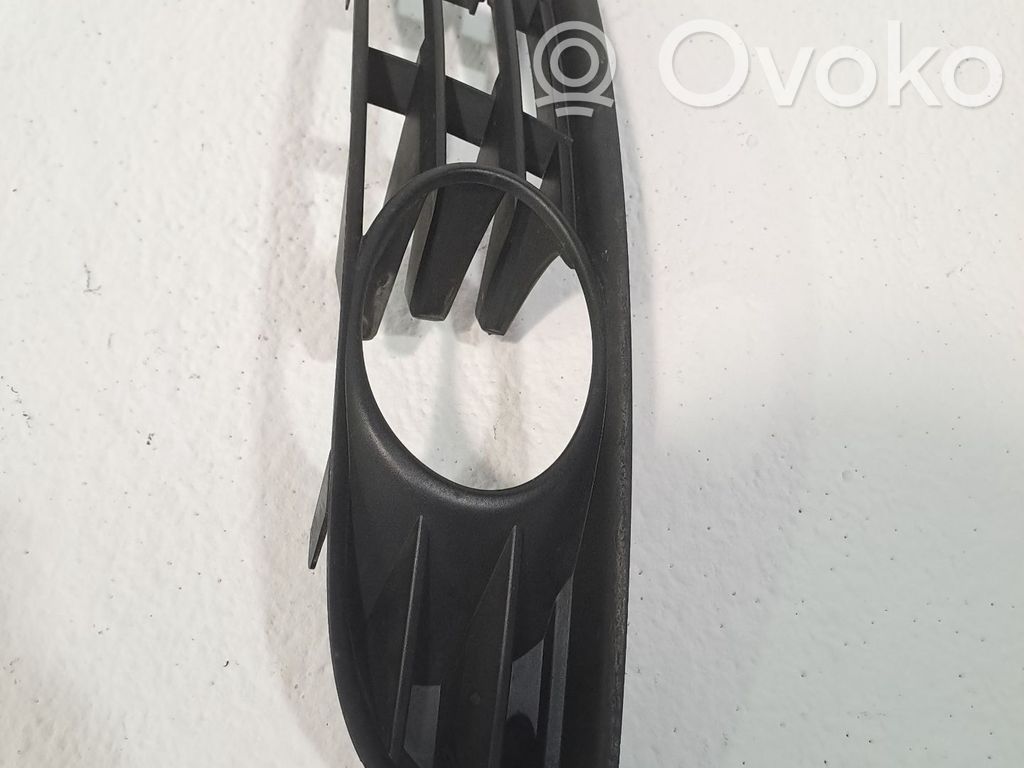 Volkswagen PASSAT B3 Etusumuvalo 