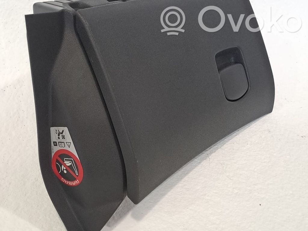 Opel Corsa D Boite à gants