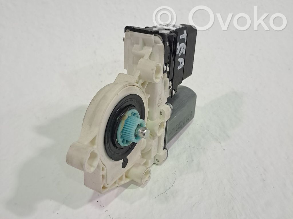 Volkswagen PASSAT B3 Motor macara geam ușă spate 