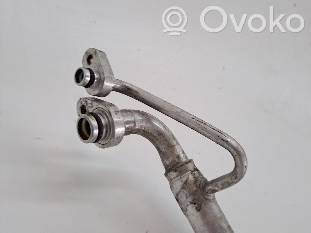 Manguito/racor flexible para A/C   5Q1816738E