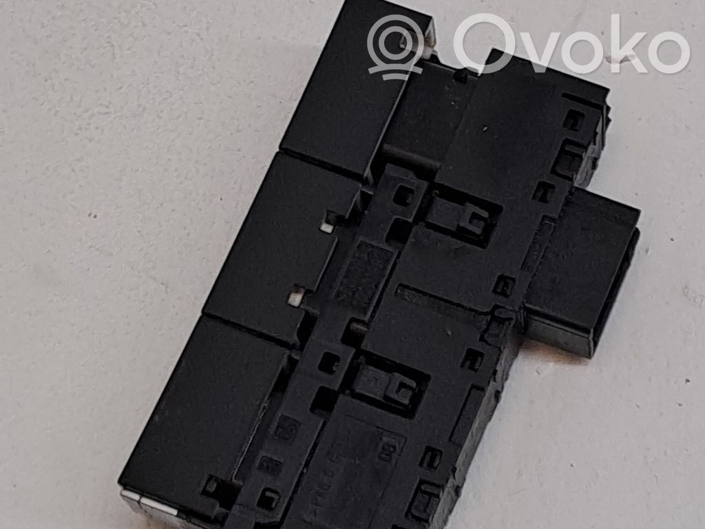 Volkswagen Golf VII Modul de control caroserie central 