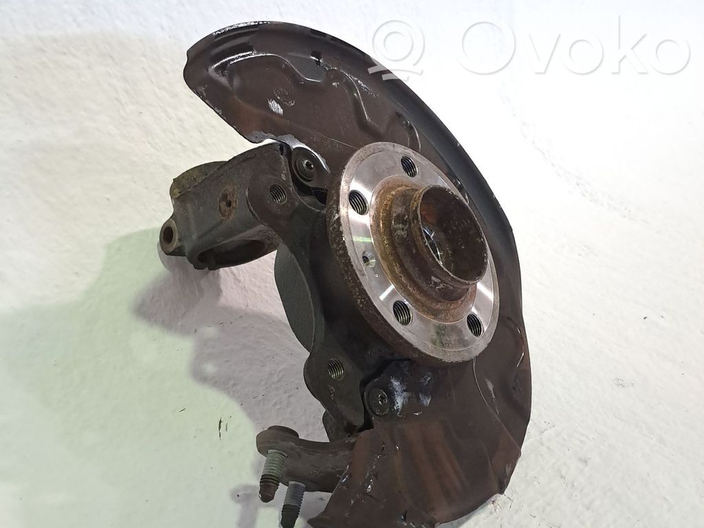 Skoda Rapid (NH) Fuso a snodo con mozzo ruota anteriore