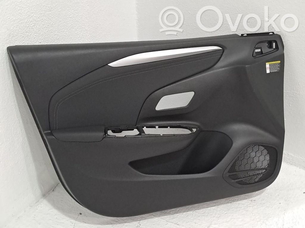 Opel Corsa F Garniture de panneau carte de porte avant