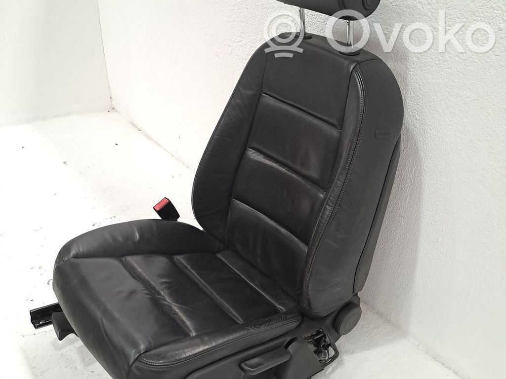 Scaun șofer   8E0881105BH