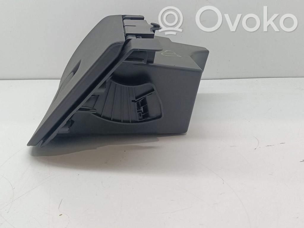 Opel Astra K Handschuhfach 