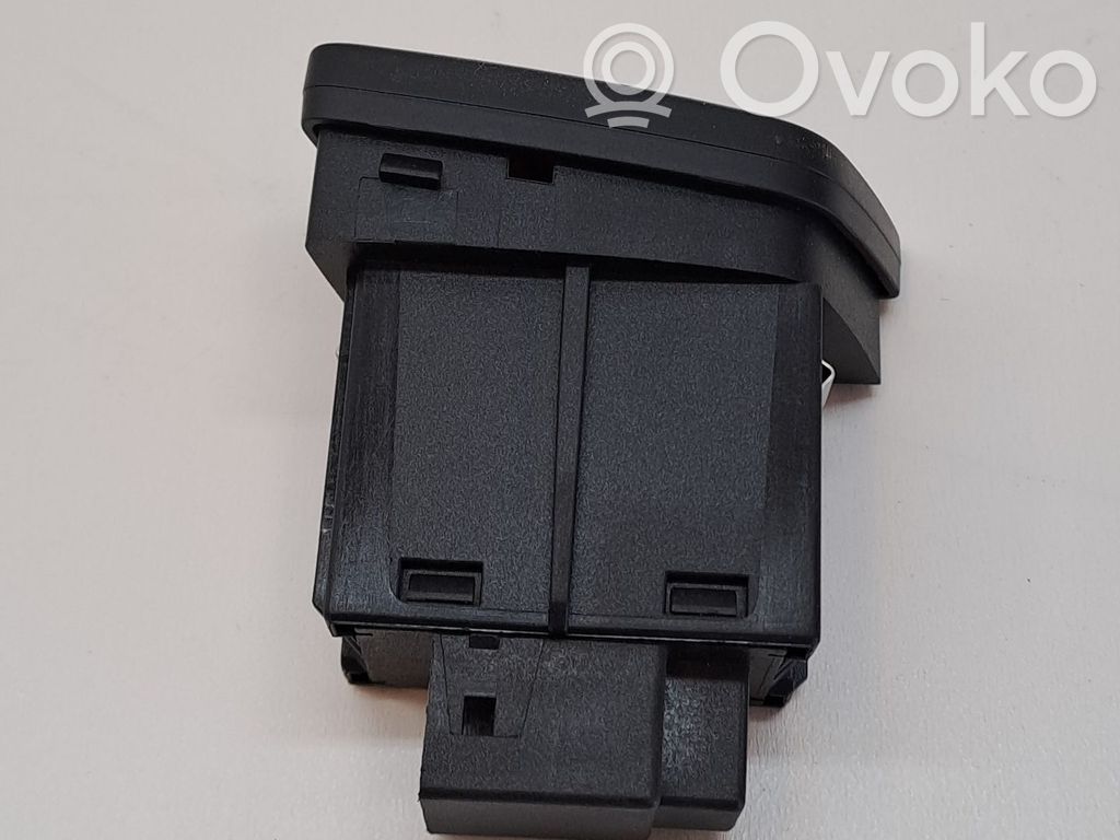 Botón interruptor de luz de peligro   8R1941509