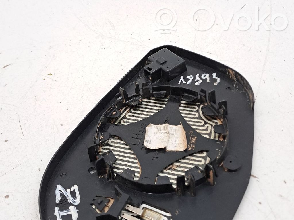 Opel Astra K Sivupeilin lasi 
